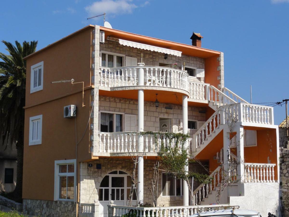 Apartmani Pavlovic Sućuraj Εξωτερικό φωτογραφία