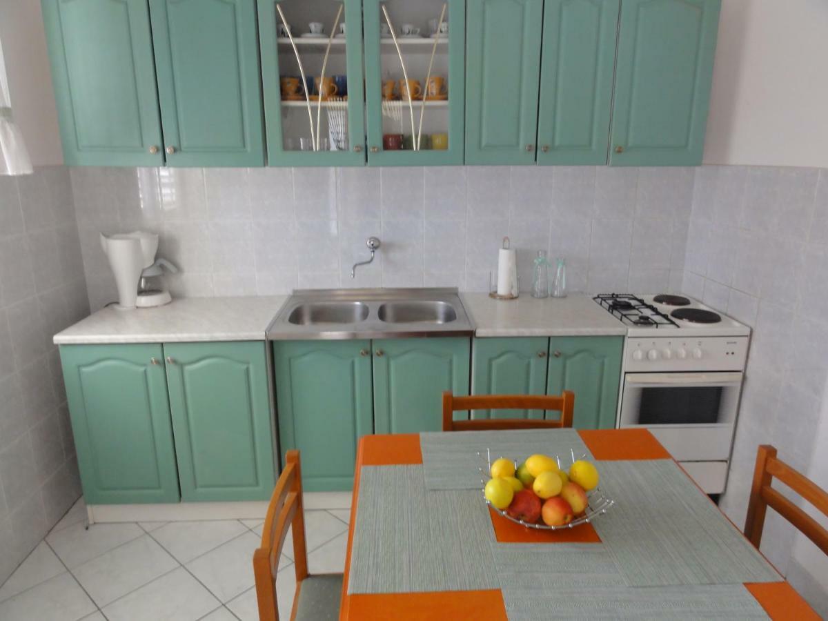 Apartmani Pavlovic Sućuraj Εξωτερικό φωτογραφία